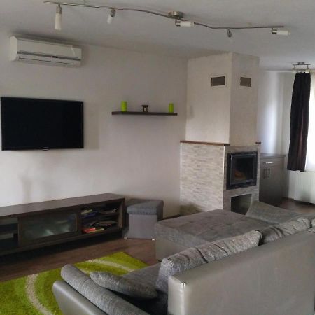 Family Holiday Apartman Nyíregyháza エクステリア 写真