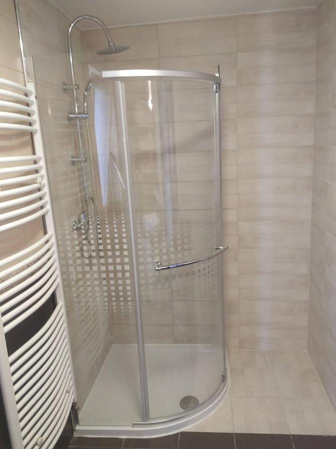 Family Holiday Apartman Nyíregyháza エクステリア 写真